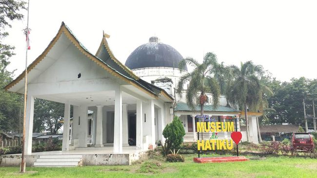 Gedung Kerapatan Kesultanan Langkat